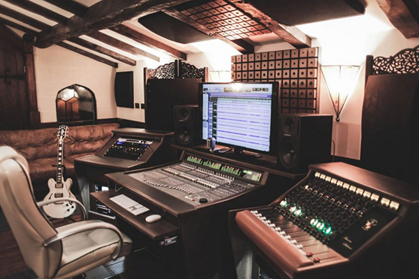 treehhouse studio recording studio furniture